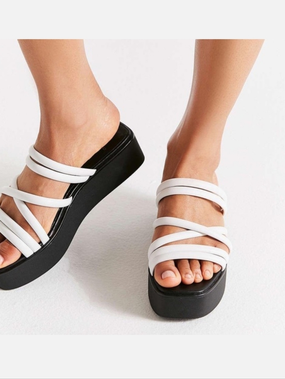 Vagabond Bonnie Strappy Platform Sandals Leather White Black Size 38 / 7
